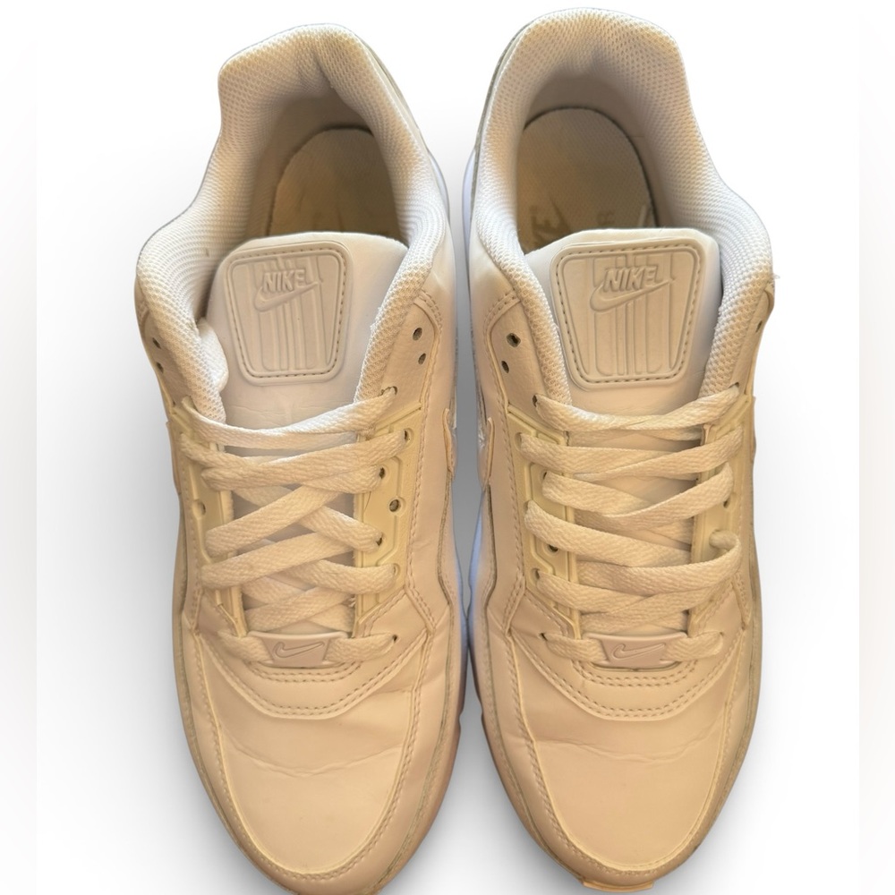 Nike - Picture 5 of 10